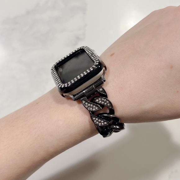 Black Crystal Cuban Apple Watch Band (38/40/41mm) - Picture 4 of 5